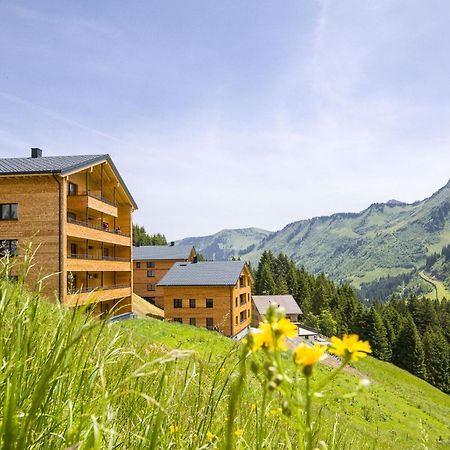 Alpenstolz Damuels Haus 2 - Stilvoll Urlauben In Den Bergen Damüls Exterior foto