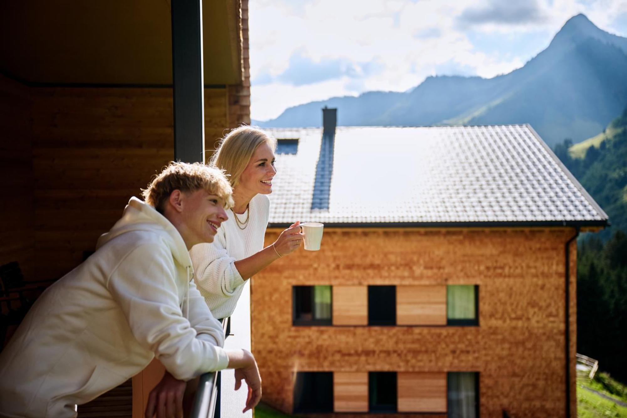 Alpenstolz Damuels Haus 2 - Stilvoll Urlauben In Den Bergen Damüls Exterior foto